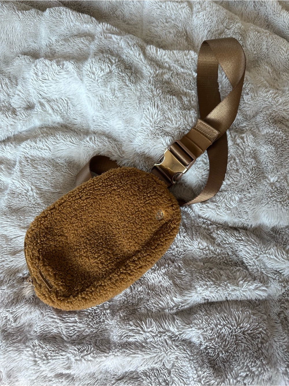 Lululemon Teddy Sherpa Belt Bag